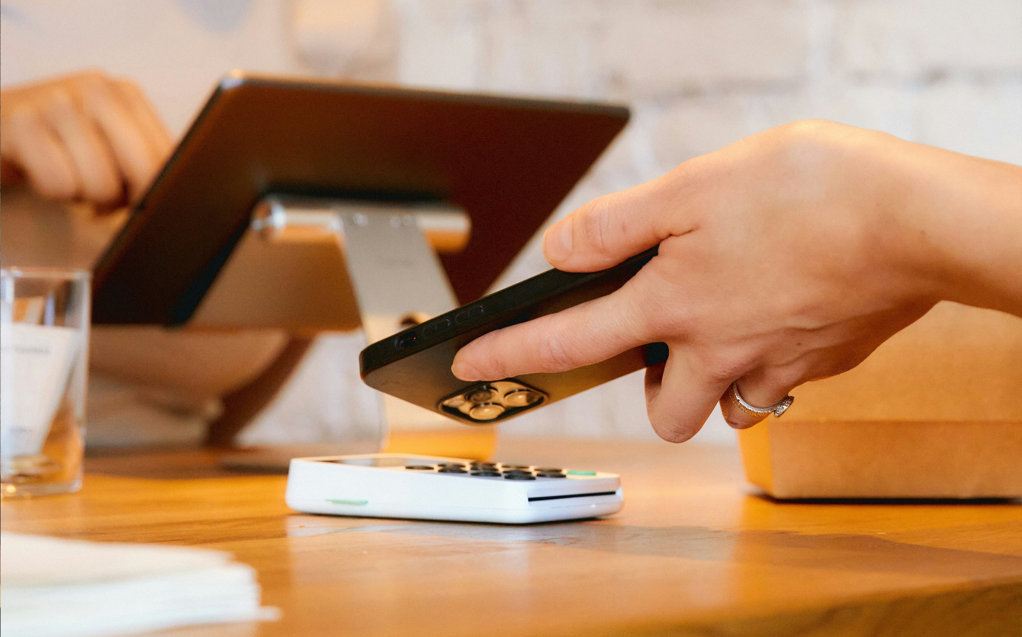 Contactless payment
